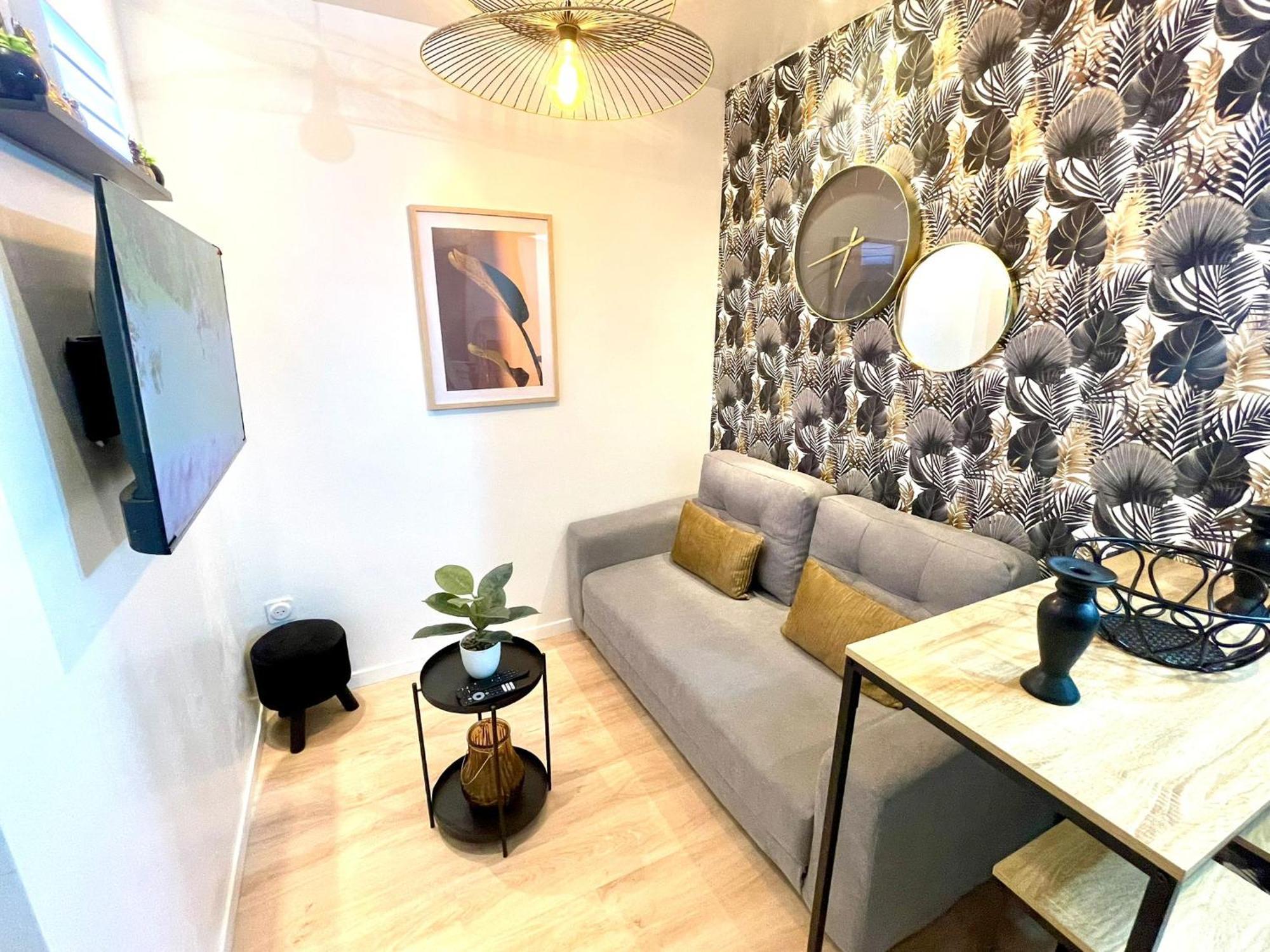 Chic Oasis In Rouenアパートメント エクステリア 写真